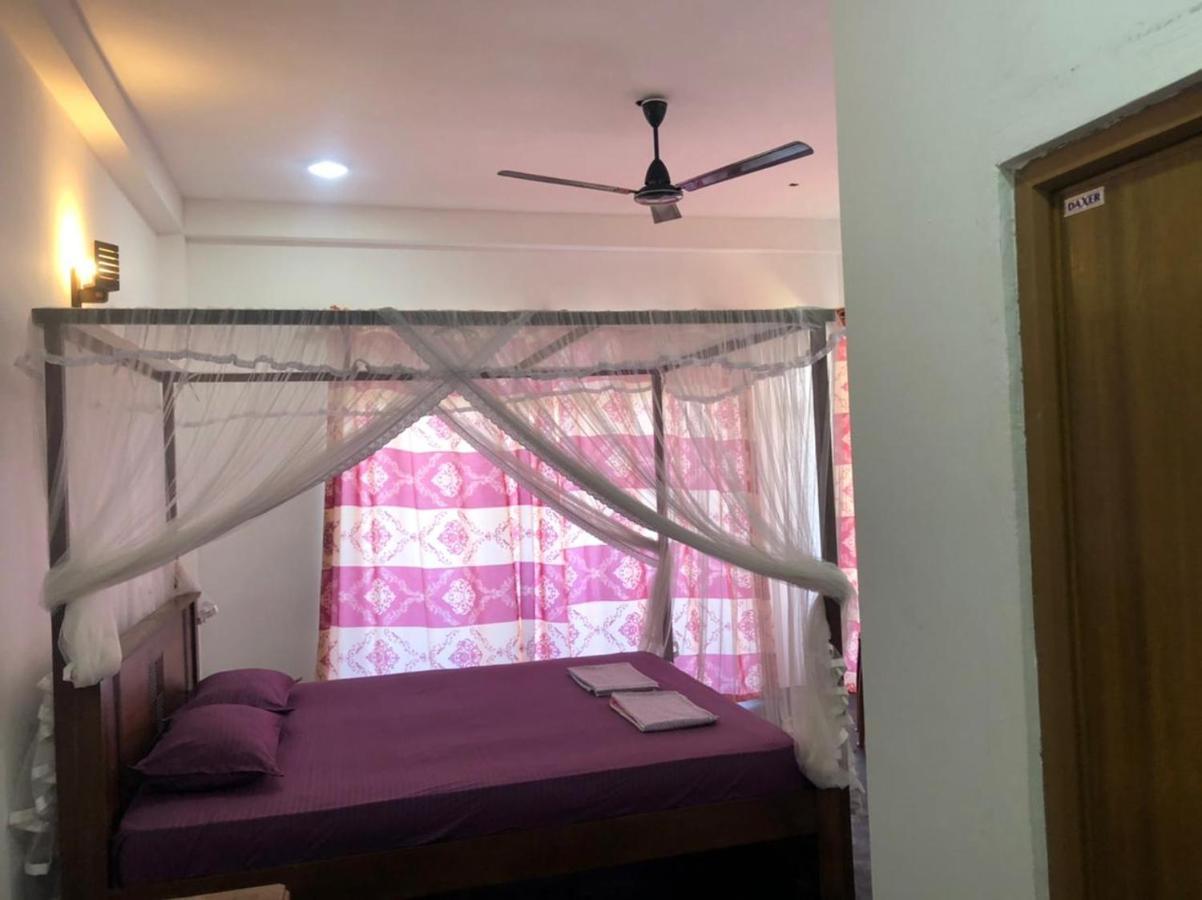 Sunray Rest - Beach View Homestay Mirissa Eksteriør bilde