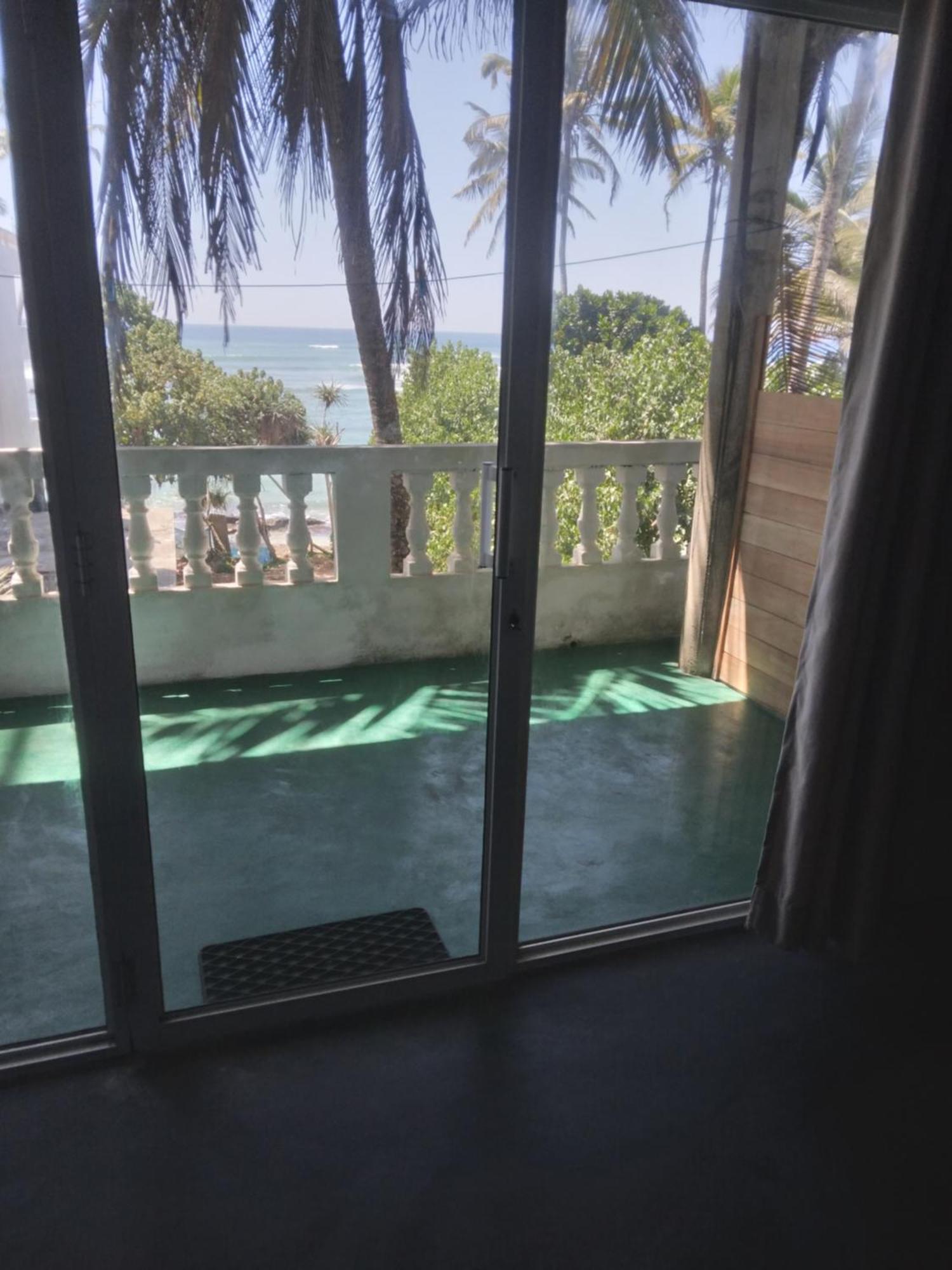 Sunray Rest - Beach View Homestay Mirissa Eksteriør bilde