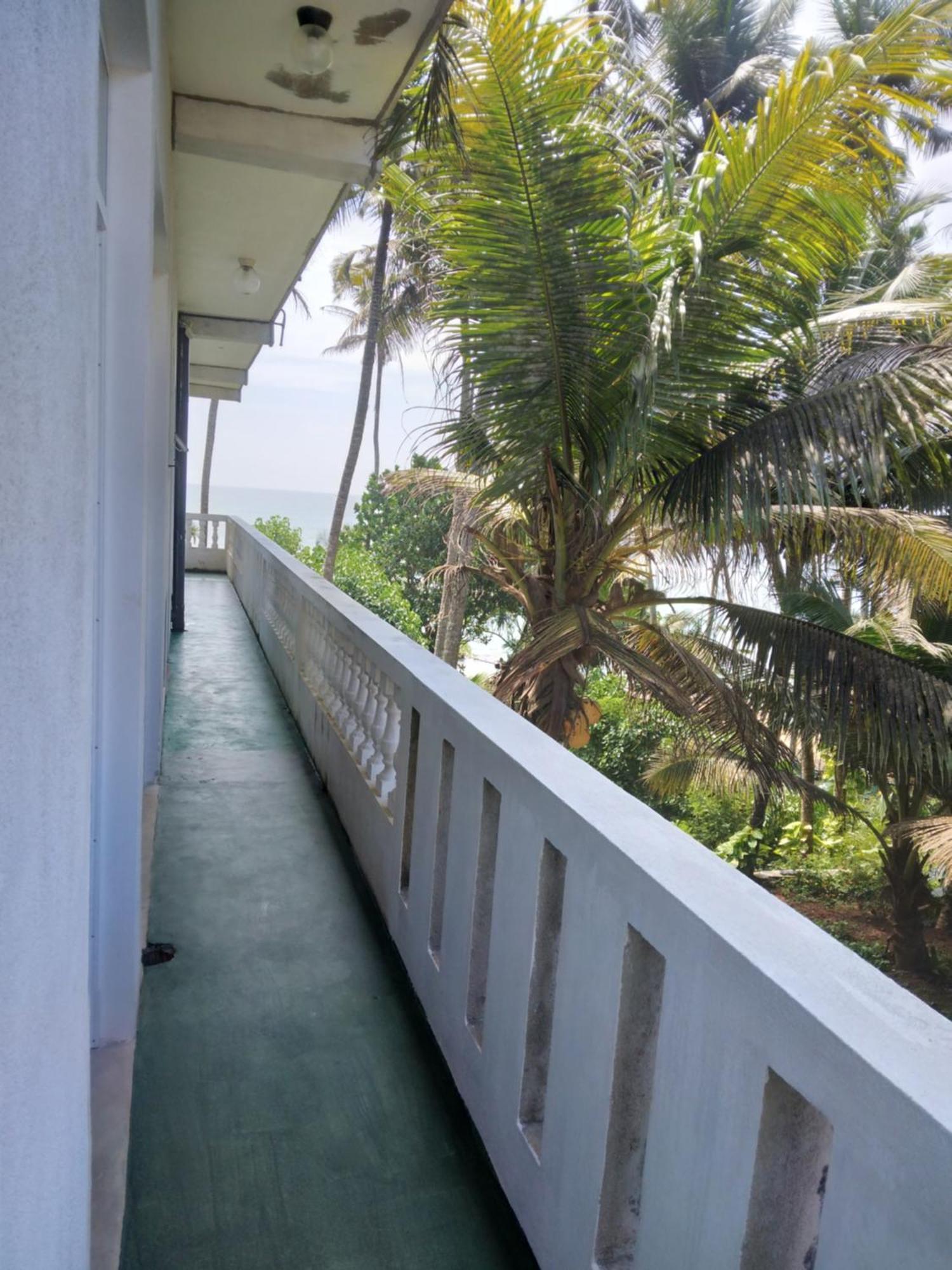 Sunray Rest - Beach View Homestay Mirissa Eksteriør bilde