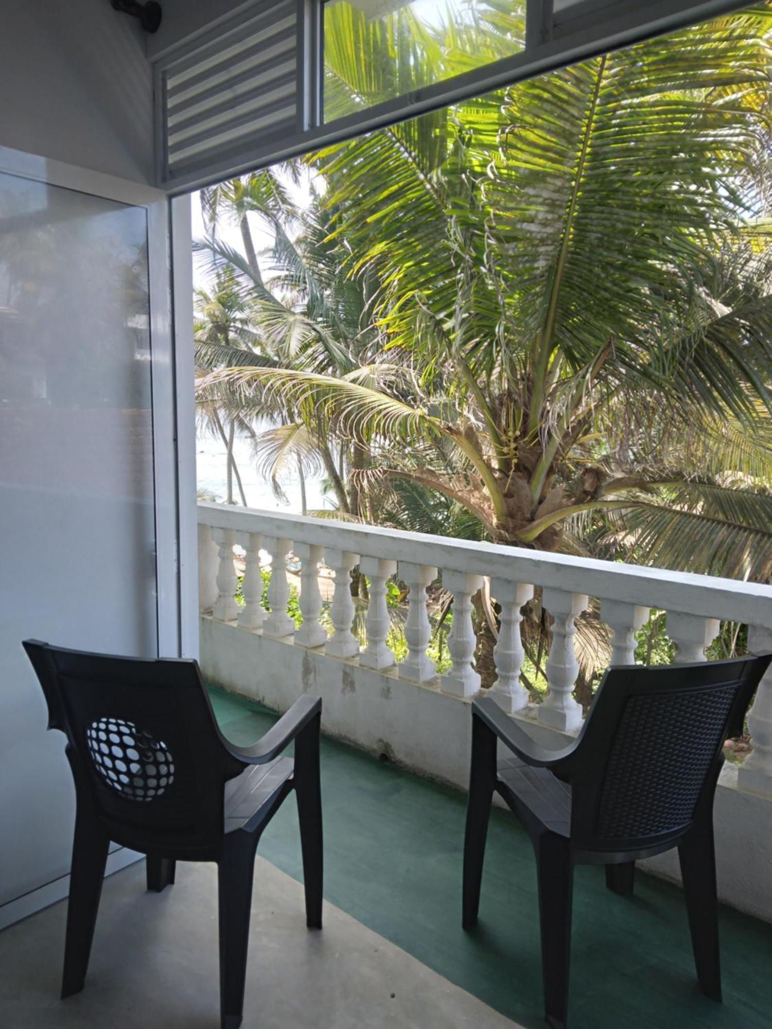 Sunray Rest - Beach View Homestay Mirissa Eksteriør bilde