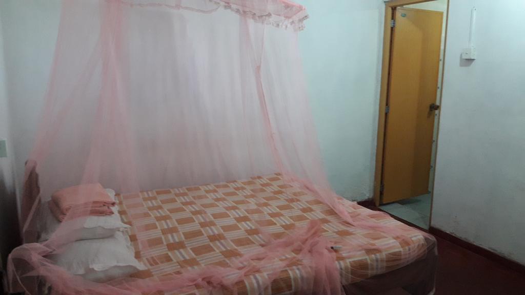 Sunray Rest - Beach View Homestay Mirissa Rom bilde